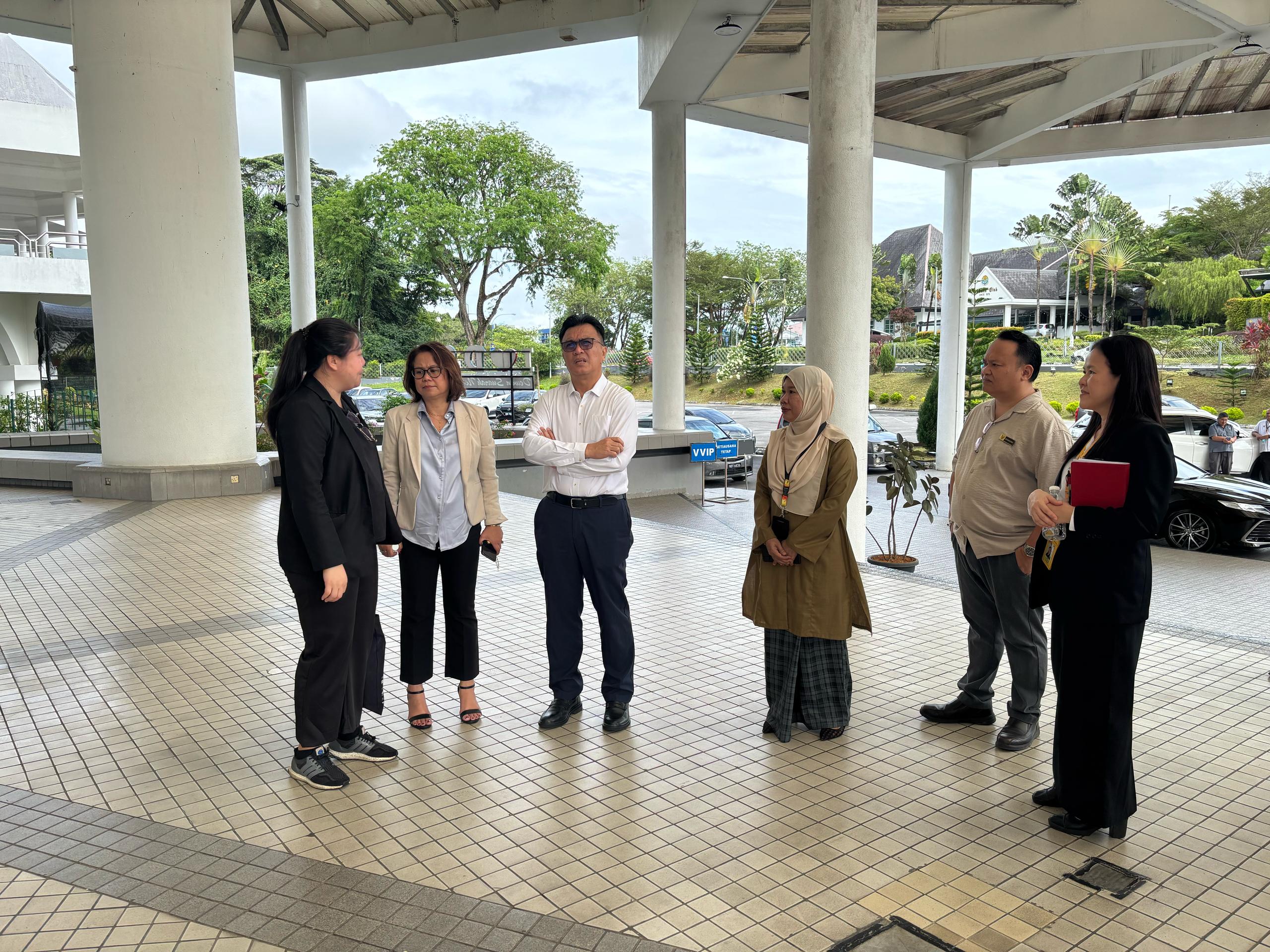 Dewan Suarah